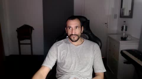 Snapshot of thekingofpains chatting on 09/12/25, 02:55 KINGOFPAINS online show from 09/12/25, 02:55