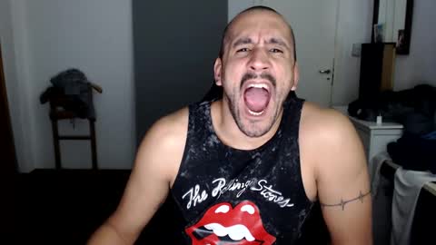 Snapshot of thekingofpains chatting on 09/17/25, 03:19 KINGOFPAINS online show from 09/17/25, 03:19
