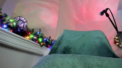 Snapshot of thekinkside chatting on 12/14/24, 03:07 KinkSide online show from 12/14/24, 03:07