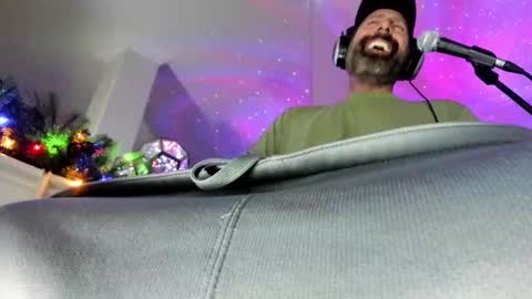 Snapshot of thekinkside chatting on 12/23/24, 03:40 KinkSide online show from 12/23/24, 03:40