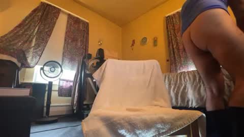 Snapshot of thekinkside chatting on 07/17/26, 06:13 KinkSide online show from 07/17/26, 06:13