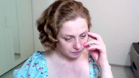 Snapshot of theladysblush chatting on 12/09/24, 02:49 Ella online show from 12/09/24, 02:49