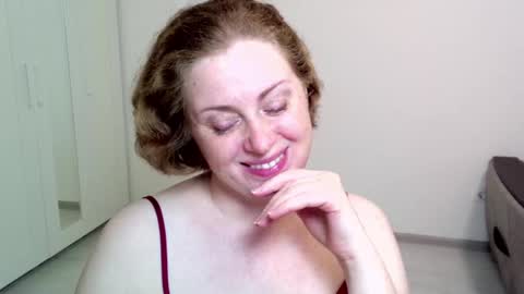 Snapshot of theladysblush chatting on 12/11/24, 05:37 Ella online show from 12/11/24, 05:37