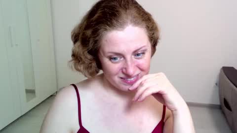Snapshot of theladysblush chatting on 12/11/24, 08:50 Ella online show from 12/11/24, 08:50
