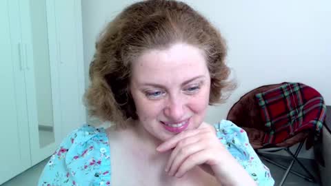 Snapshot of theladysblush chatting on 02/04/25, 08:24 Ella online show from 02/04/25, 08:24