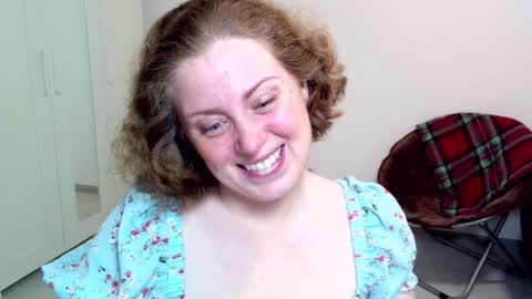 Snapshot of theladysblush chatting on 02/06/25, 04:47 Ella online show from 02/06/25, 04:47