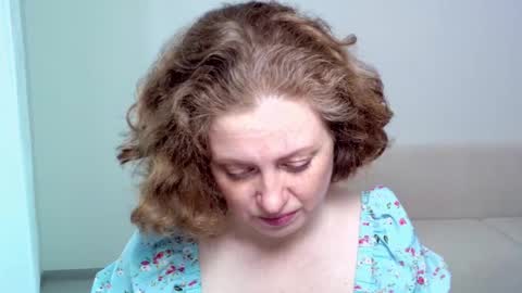 Snapshot of theladysblush chatting on 03/05/25, 07:38 Ella online show from 03/05/25, 07:38