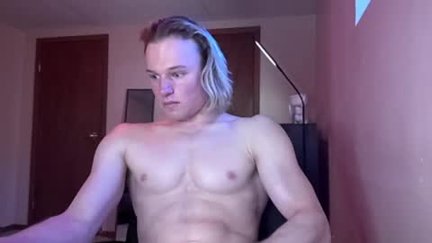 Snapshot of thelevimeyers chatting on 03/09/25, 11:56 thelevimeyers online show from 03/09/25, 11:56