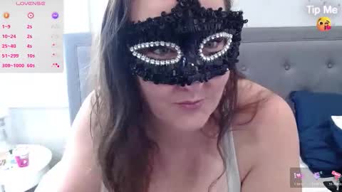 Lacey online show from 12/17/25, 02:01