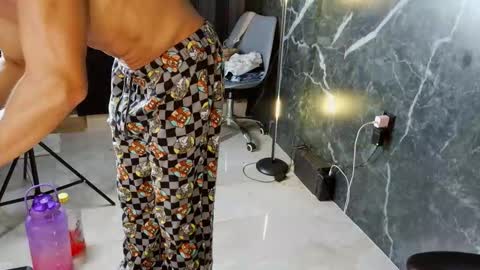 Snapshot of thelitoshowofficial chatting on 02/11/26, 08:30 thelitoshowofficial online show from 02/11/26, 08:30