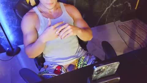 Snapshot of thelitoshowofficial chatting on 04/03/26, 02:42 thelitoshowofficial online show from 04/03/26, 02:42