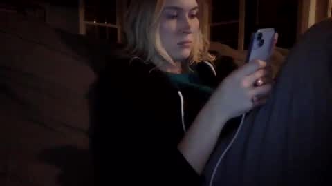 Little Bambii online show from 12/22/24, 12:07