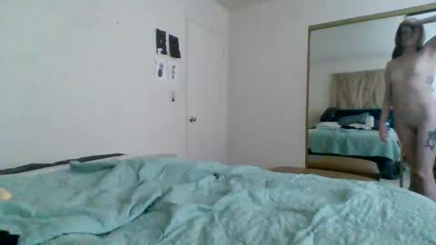 lovecreep online show from 02/16/25, 11:05