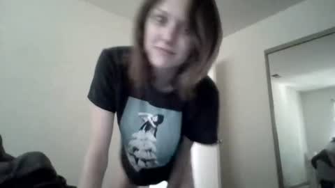 lovecreep online show from 10/31/25, 07:59