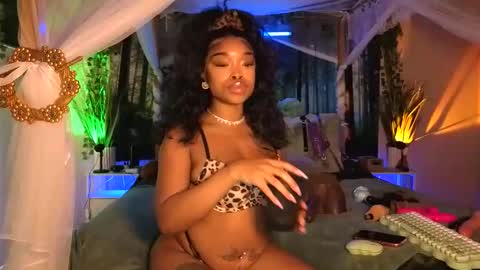 thelovelybrown online show from 12/19/25, 07:10