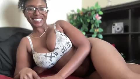 thelovelycandi online show from 04/27/26, 07:56