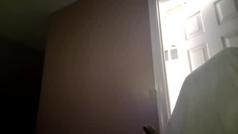 Snapshot of themadhatter710 chatting on 02/14/25, 06:34 Frank online show from 02/14/25, 06:34