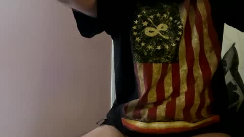 Snapshot of themadhatter710 chatting on 02/18/25, 12:04 Frank online show from 02/18/25, 12:04