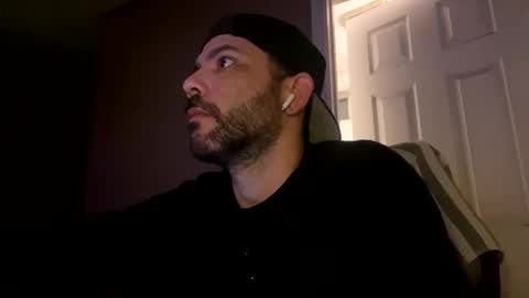 Snapshot of themadhatter710 chatting on 03/05/25, 05:29 Frank online show from 03/05/25, 05:29