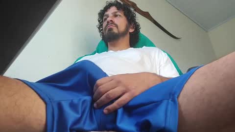 Snapshot of themagicalroom chatting on 11/20/25, 10:26 themagicalroom online show from 11/20/25, 10:26