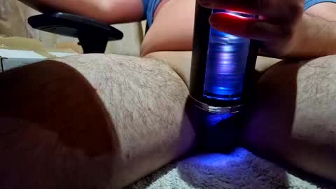 Snapshot of thematius96 chatting on 12/20/25, 01:45 theMatius96 online show from 12/20/25, 01:45