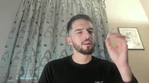 Snapshot of themmistokles chatting on 12/04/24, 10:24 themmistokles online show from 12/04/24, 10:24