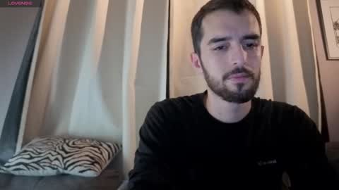 Snapshot of themmistokles chatting on 10/23/25, 09:52 themmistokles online show from 10/23/25, 09:52