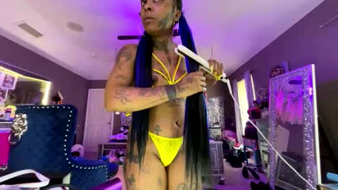 Snapshot of themoodywitch chatting on 12/01/25, 09:53 the moody witch online show from 12/01/25, 09:53