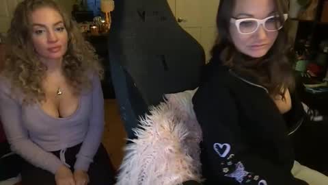 Cach Nelson online show from 12/31/24, 10:12