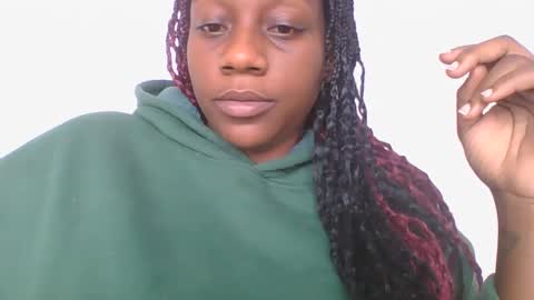 Snapshot of thenaturalgoddess chatting on 09/18/25, 10:34 TheNaturalGoddess online show from 09/18/25, 10:34