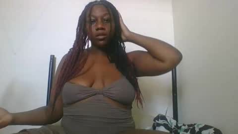 Snapshot of thenaturalgoddess chatting on 11/03/25, 04:41 TheNaturalGoddess online show from 11/03/25, 04:41