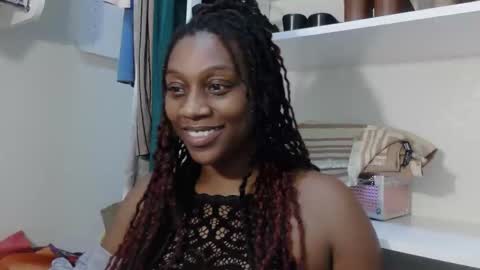 Snapshot of thenaturalgoddess chatting on 11/21/25, 07:45 TheNaturalGoddess online show from 11/21/25, 07:45