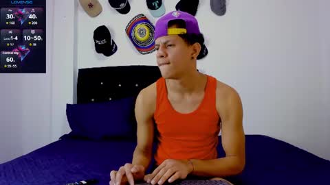 Theo online show from 07/08/26, 06:56