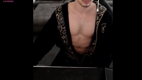 Snapshot of theofficialsissysimpboi chatting on 10/14/25, 03:40 SlutBoi420 online show from 10/14/25, 03:40