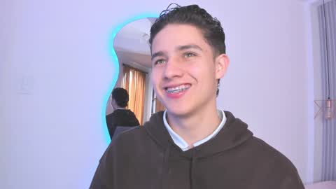 Snapshot of theohawke_ chatting on 12/31/24, 01:08 THEO- MATEO online show from 12/31/24, 01:08