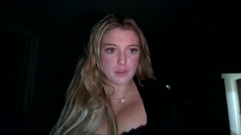 Snapshot of theoneandonlyava chatting on 07/19/26, 11:03 Ava online show from 07/19/26, 11:03