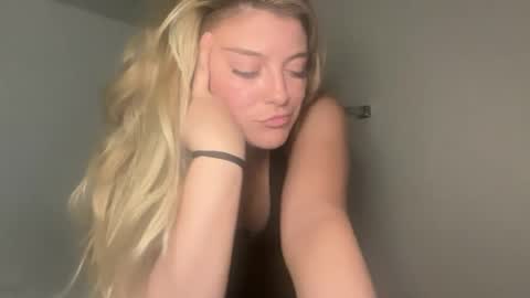 Snapshot of theoneandonlyava chatting on 07/28/26, 08:45 Ava online show from 07/28/26, 08:45