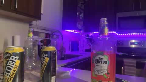 theonlylunaa online show from 04/19/26, 04:56