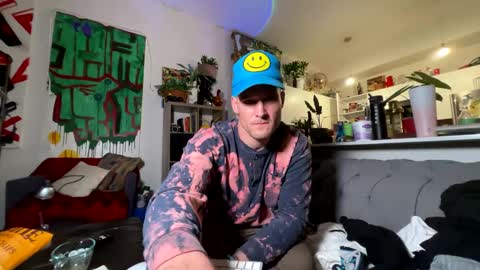 Snapshot of theoutfitter chatting on 12/14/24, 05:51 MISTERPOWERS online show from 12/14/24, 05:51