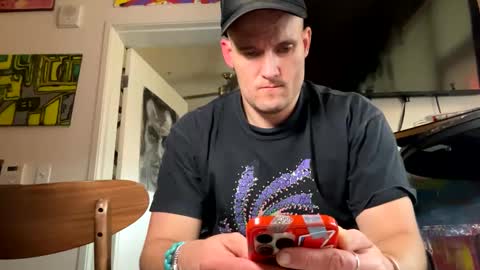 Snapshot of theoutfitter chatting on 01/01/25, 10:56 MISTERPOWERS online show from 01/01/25, 10:56