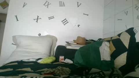 Snapshot of theoutfitter chatting on 09/28/25, 11:21 MISTERPOWERS online show from 09/28/25, 11:21