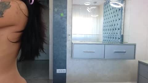 Snapshot of theowonder chatting on 10/30/25, 07:21 Theowonder online show from 10/30/25, 07:21