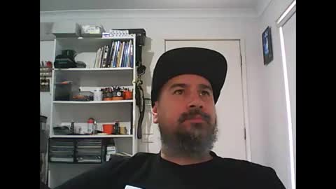 aussiebeard online show from 11/24/25, 01:16