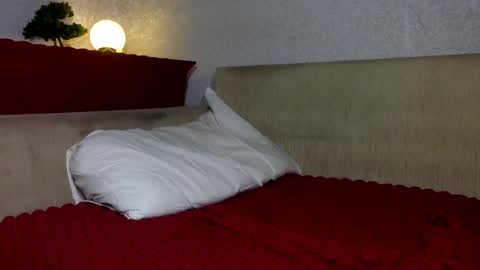 Snapshot of thepyngwieee chatting on 03/01/25, 10:31 Fansly. there many hot fuck vids with me online show from 03/01/25, 10:31