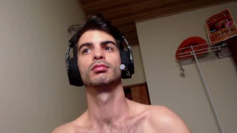 Snapshot of therazhanen chatting on 12/07/24, 04:42 Santiago Enrique online show from 12/07/24, 04:42