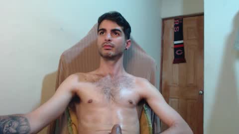 Snapshot of therazhanen chatting on 09/20/25, 06:36 Santiago Enrique online show from 09/20/25, 06:36