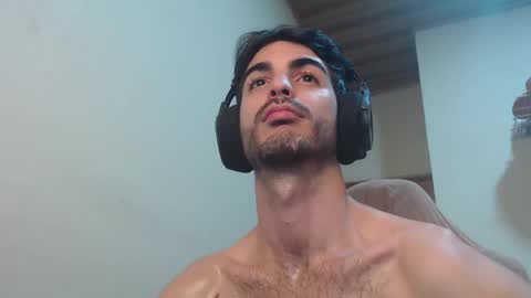 Snapshot of therazhanen chatting on 11/09/25, 02:10 Santiago Enrique online show from 11/09/25, 02:10