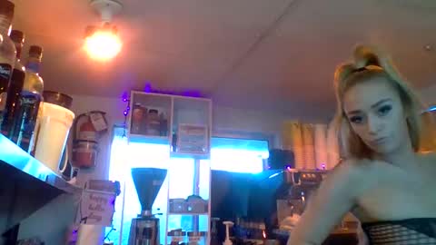 Snapshot of therealbabygofficial chatting on 12/13/25, 11:43 therealbabygofficial online show from 12/13/25, 11:43