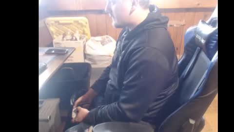 therealbigcheese0695 online show from 11/22/25, 06:51