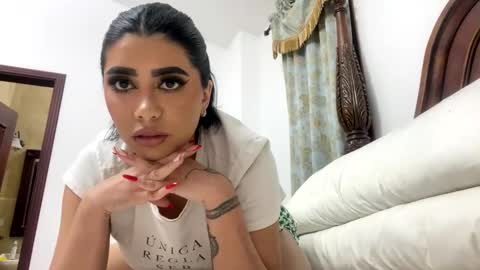 Snapshot of therealcamilabaddie chatting on 12/12/24, 01:43 therealcamilabaddie online show from 12/12/24, 01:43